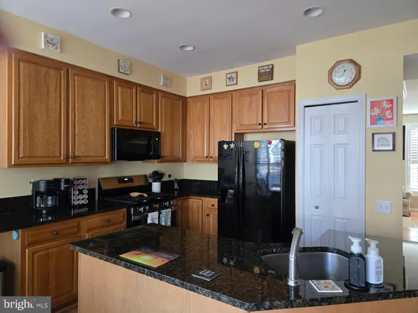 $734,977 | 7502 Shirley Hunter Way, Alexandria, VA 22315