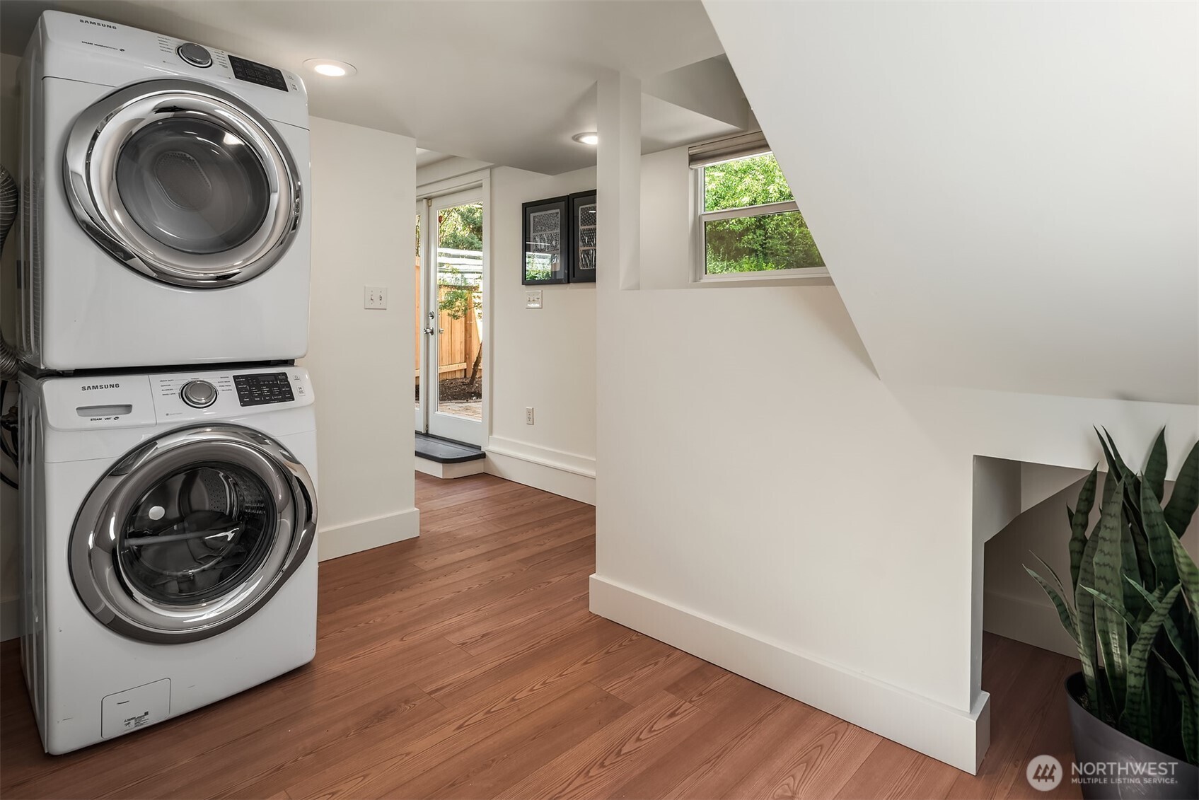 830 Northeast 59th Street Seattle, WA 98105 - Photo 22 of 35