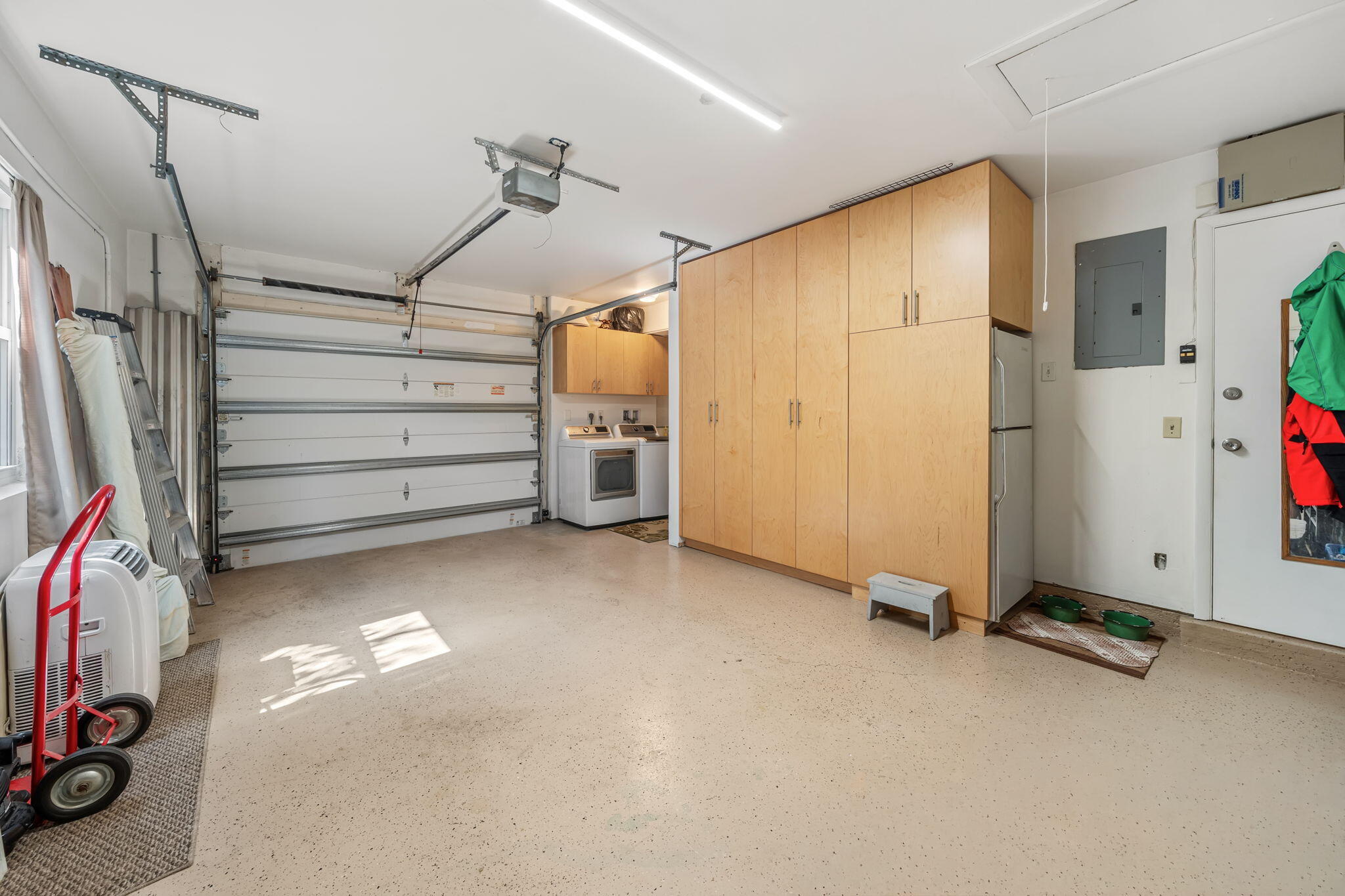741 Curlew Road Delray Beach, FL 33444 - Photo 25 of 37 Garage