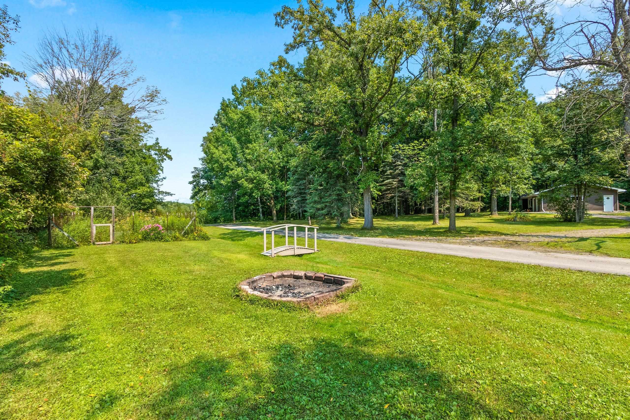 4390 Deprey Road Abrams, WI 54101 - Photo 14 of 60 Gallery Image 14