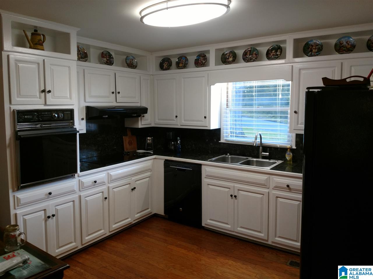 802 Pinecrest Road Sylacauga, AL 35150 - Photo 4 of 16