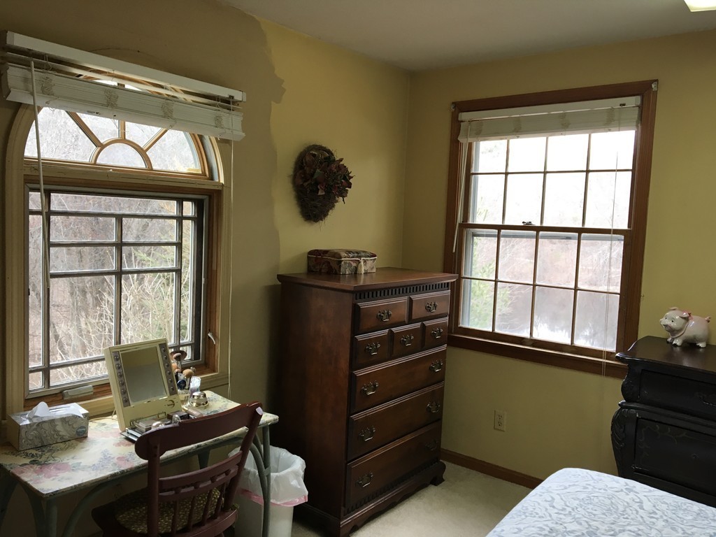 63 Mashapaug Road Holland, MA 01521 - Photo 16 of 29