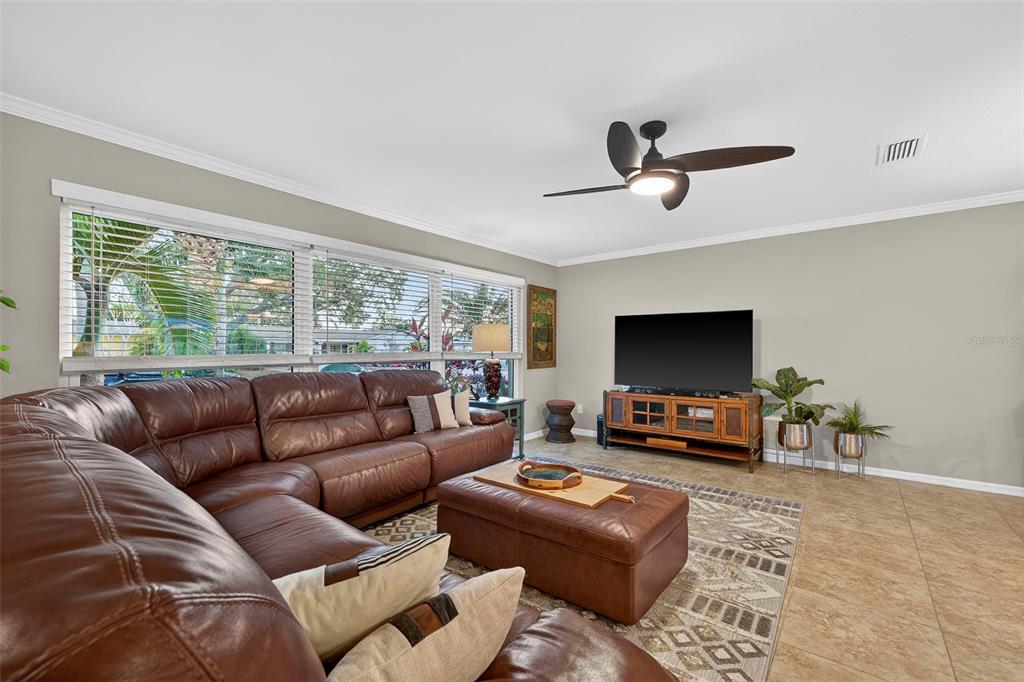 13233 88th Avenue Seminole, FL 33776 - Photo 11 of 38