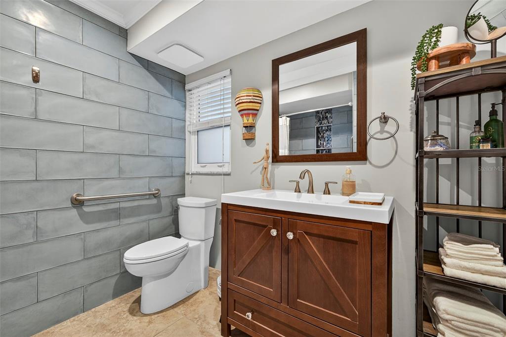 13233 88th Avenue Seminole, FL 33776 - Photo 31 of 38