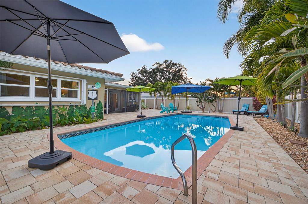 13233 88th Avenue Seminole, FL 33776 - Photo 37 of 38