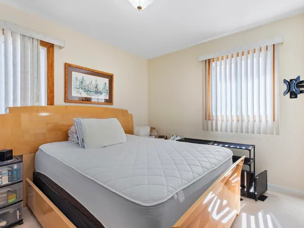 $519,900 | 8755 North Oleander Avenue, Niles, IL 60714
