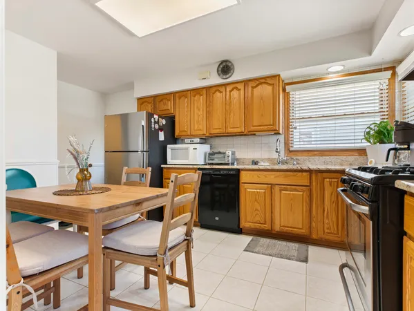 $519,900 | 8755 North Oleander Avenue, Niles, IL 60714