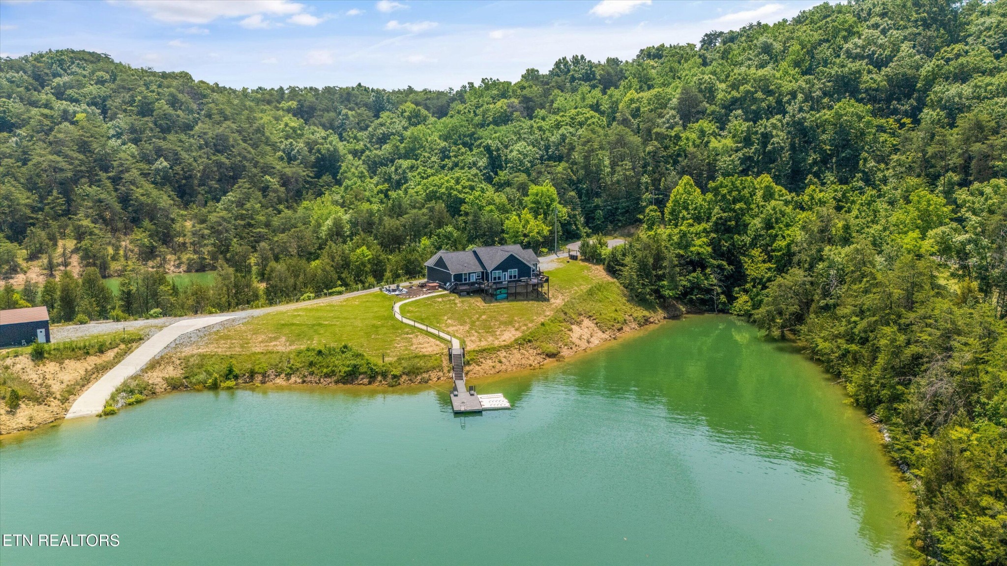 3558 Bohanan Top Road Sevierville, TN 37876 - Photo 2 of 40 Gallery Image 2