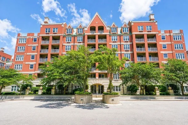 $789,000 | 100 Oceana Drive West, Unit 1G | Brighton Beach