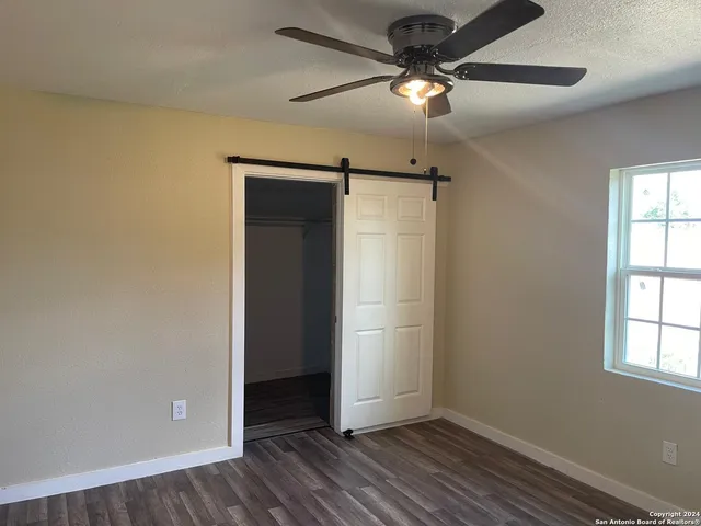 $1,100 | 516 East Holland Street, Crystal City, TX 78839