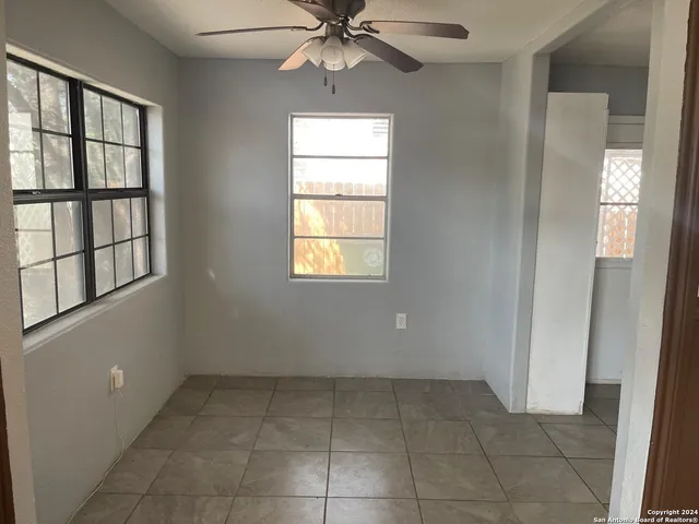 $1,100 | 516 East Holland Street, Crystal City, TX 78839