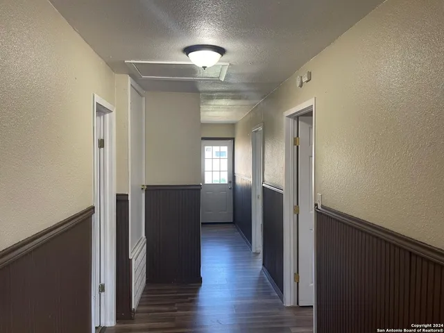 $1,100 | 516 East Holland Street, Crystal City, TX 78839