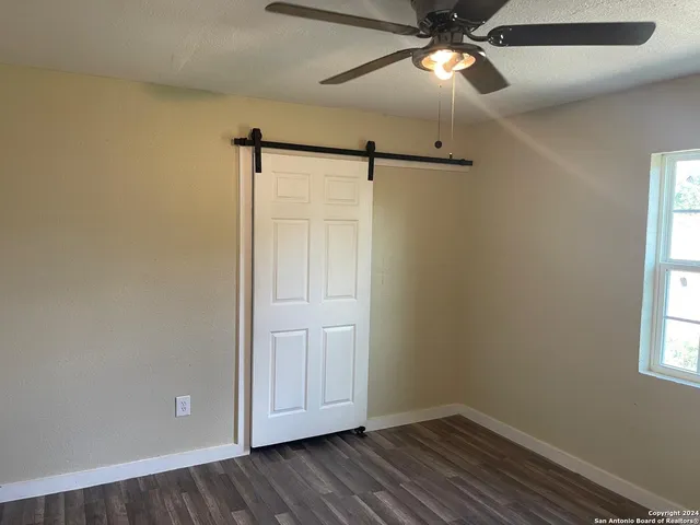 $1,100 | 516 East Holland Street, Crystal City, TX 78839