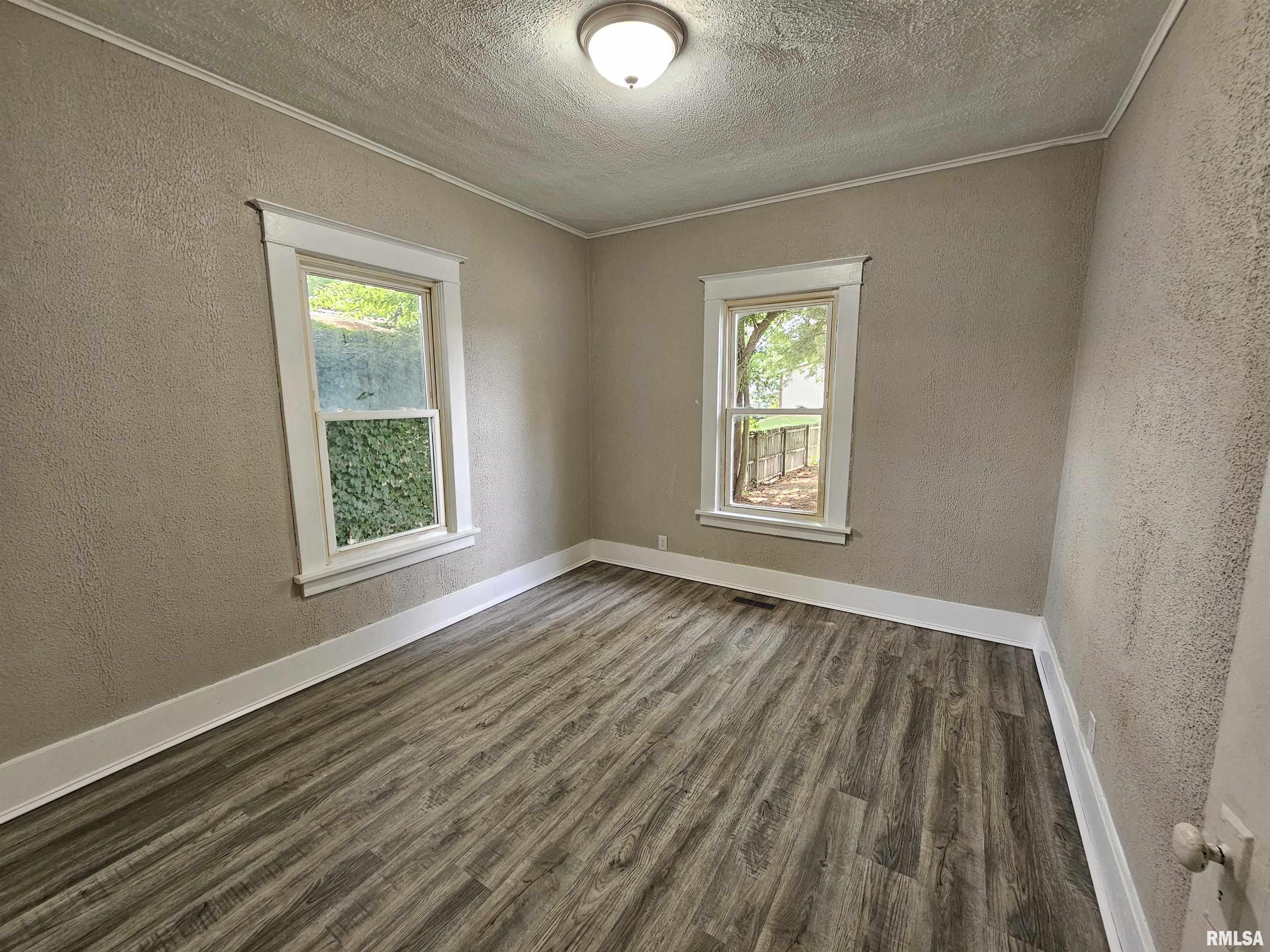 719 Harrison Street Mount Vernon, IL 62864 - Photo 18 of 19 Gallery Image 18
