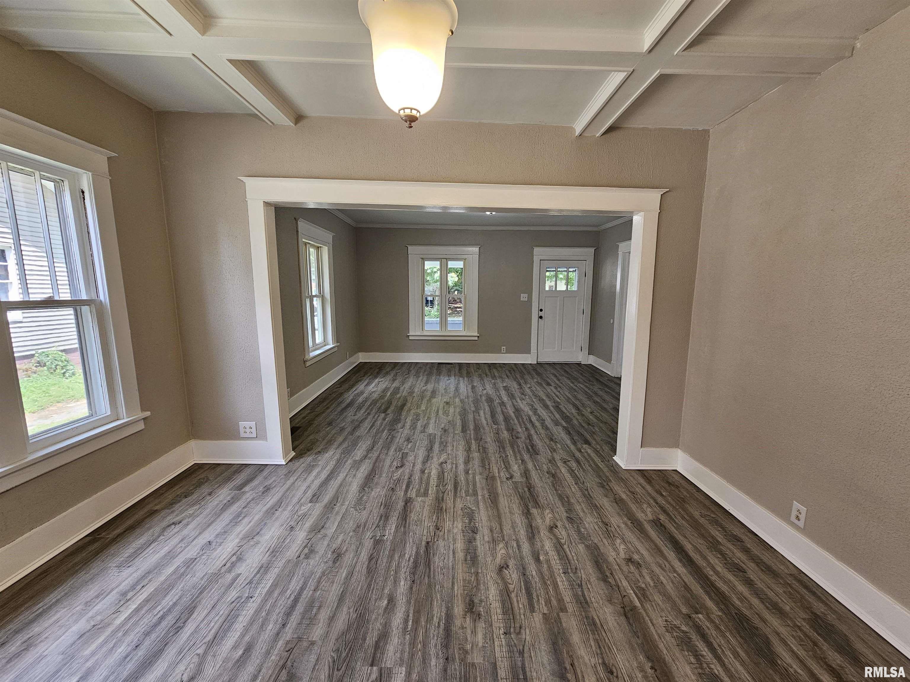 719 Harrison Street Mount Vernon, IL 62864 - Photo 10 of 19 Gallery Image 10