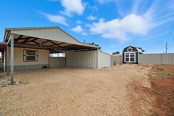 $199,900 | 1104 West New Mexico Avenue, Sweetwater, TX 79556