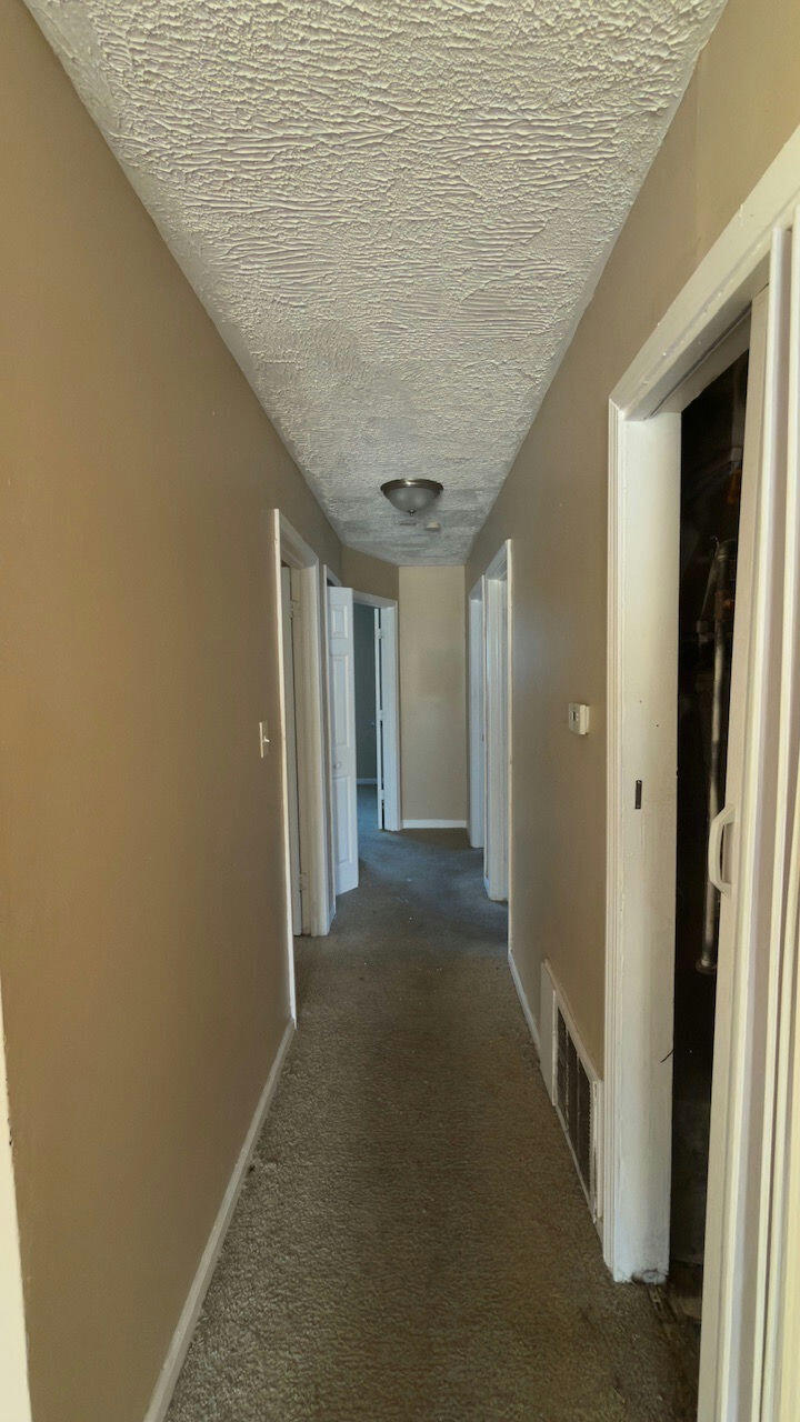 6752 Evergreen Road Detroit, MI 48228 - Photo 13 of 19 G-S08jR-BA4SHjfIMvid8cw_ix7FnpCeLwhD8yWx