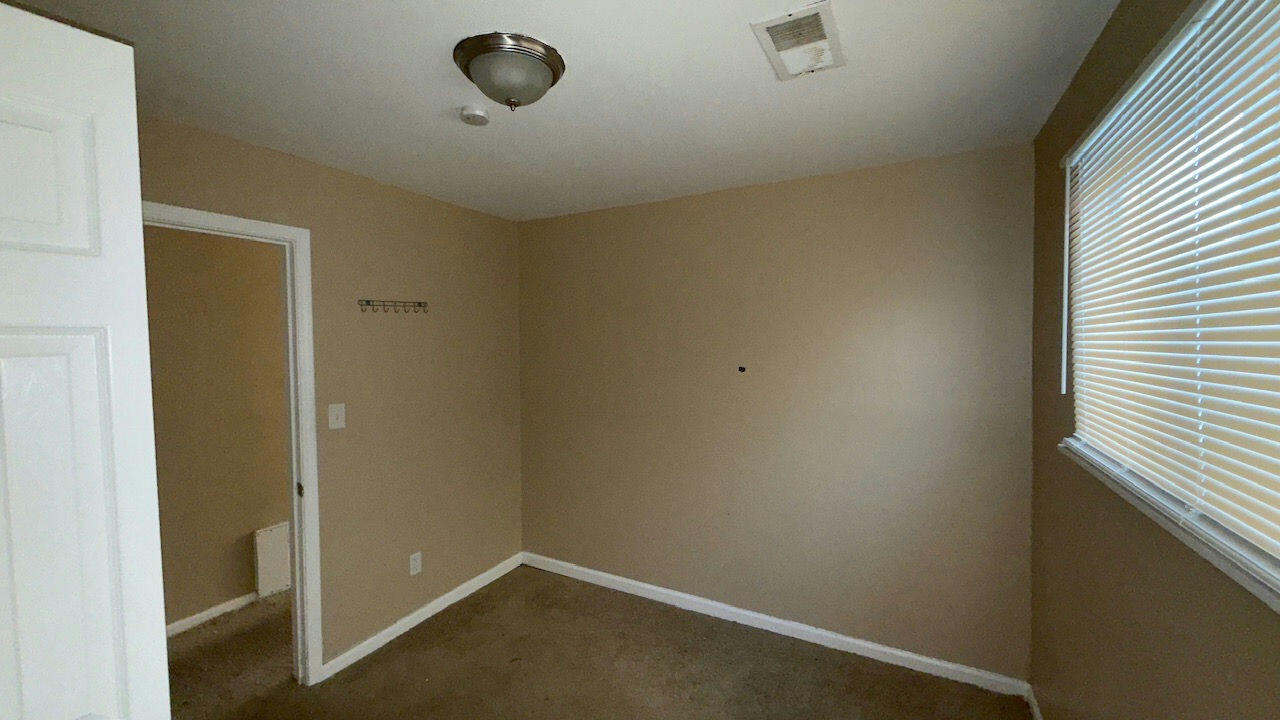 6752 Evergreen Road Detroit, MI 48228 - Photo 17 of 19 MCeurk63yCise6KZ6q-zvEdDED4AJZwwOhvEdvHd