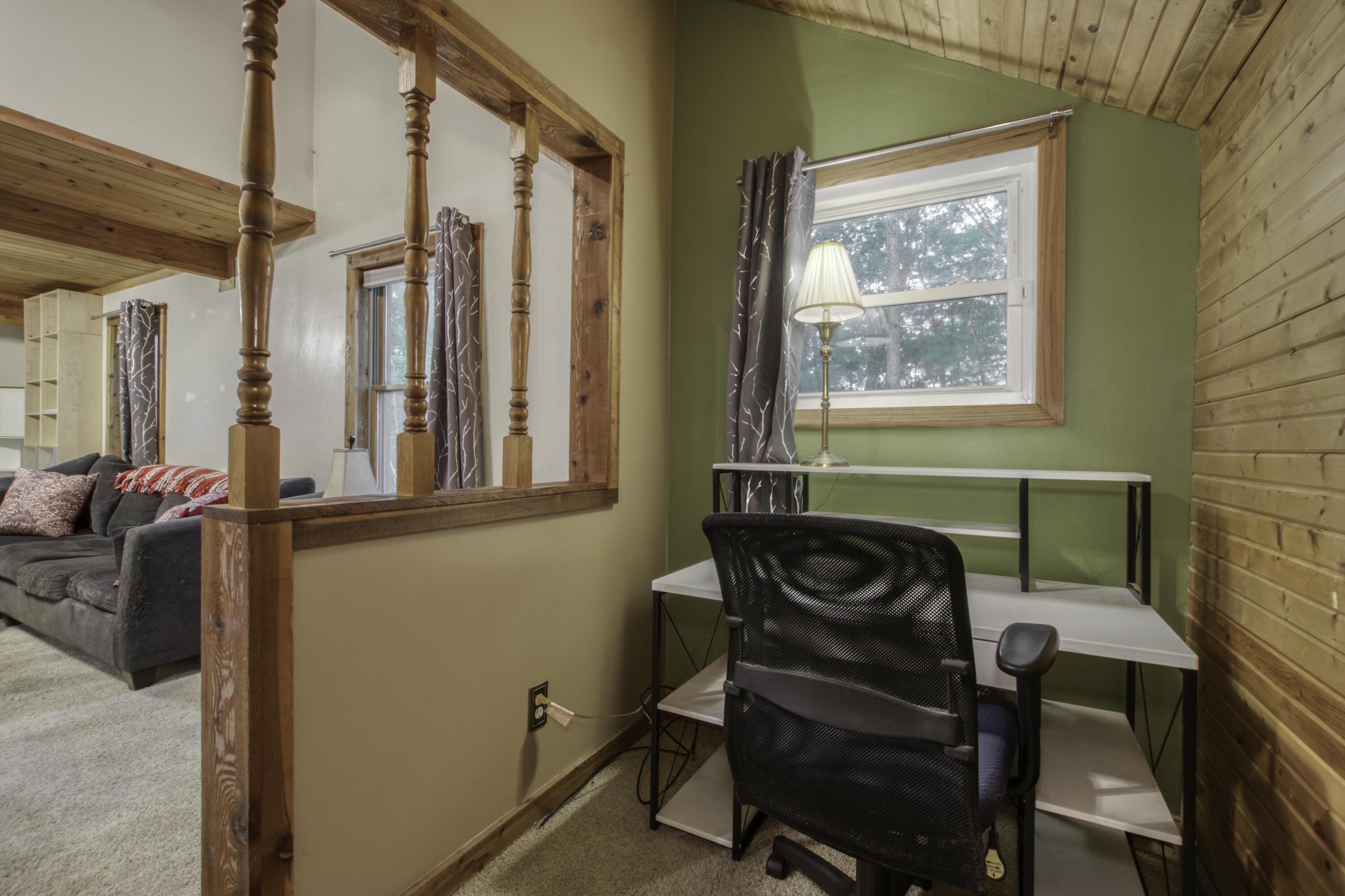 11992 Keiber Road Greenville, MI 48838 - Photo 9 of 48 Office