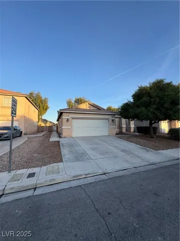 $2,548 | 4608 North Sergeant Court, North Las Vegas, NV 89031