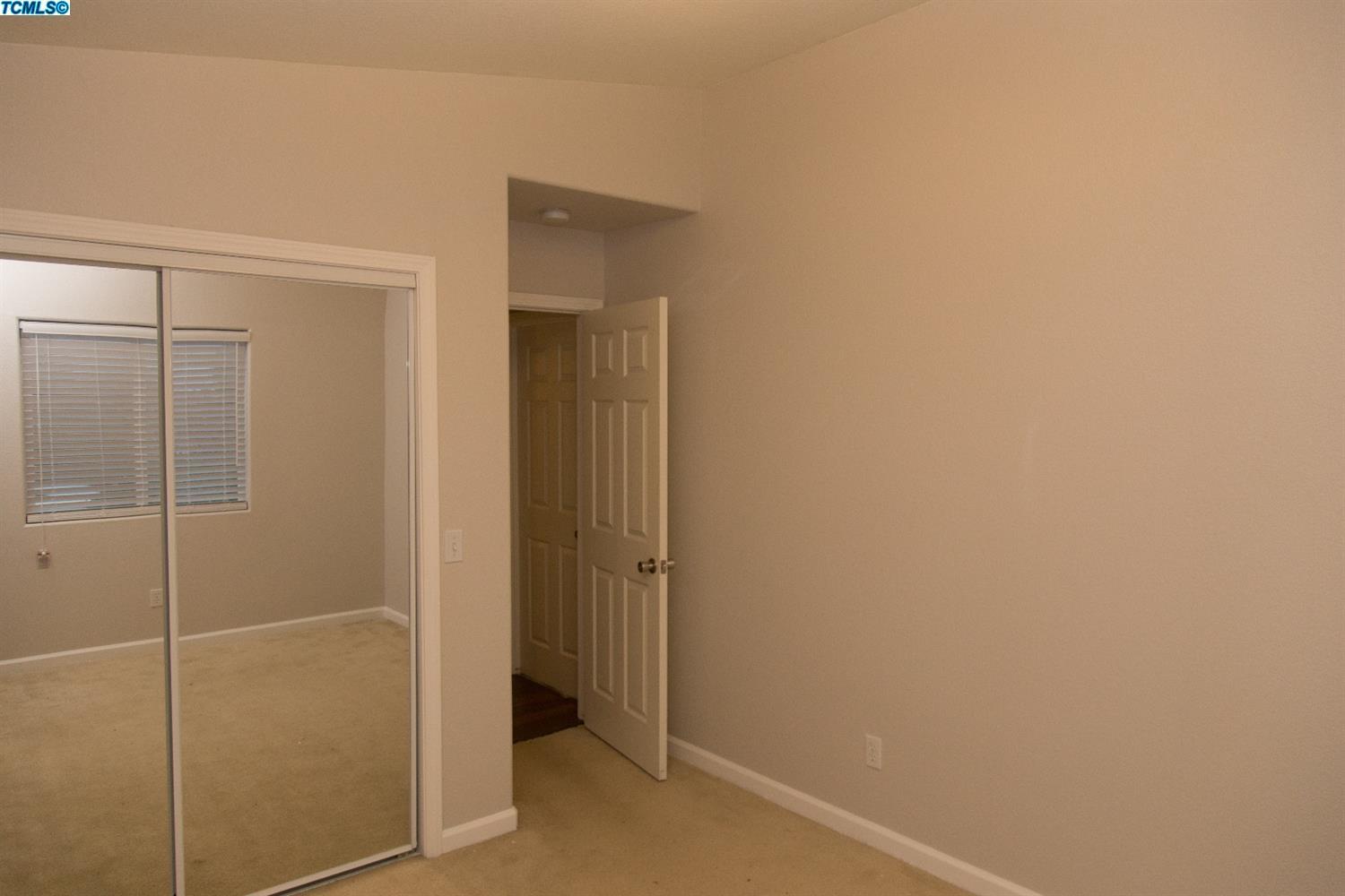 148 South Filbert Road Exeter, CA 93221 - Photo 15 of 23 a bathroom with a shower
