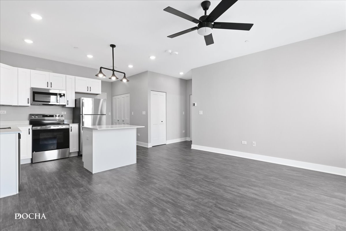 1001 Ritter Street, Unit 1109 North Aurora, IL 60542 - Photo 5 of 15 Gallery Image 5