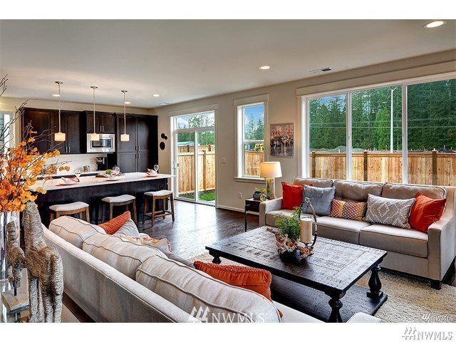 801 224th Avenue Northeast, Unit 2 Sammamish, WA 98074 - Photo 2 of 10