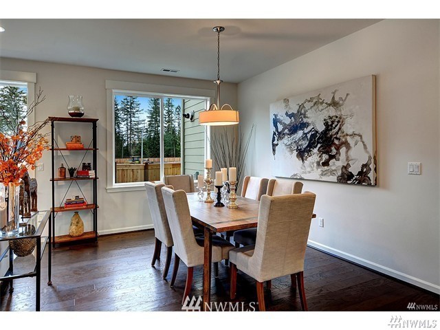 801 224th Avenue Northeast, Unit 2 Sammamish, WA 98074 - Photo 3 of 10