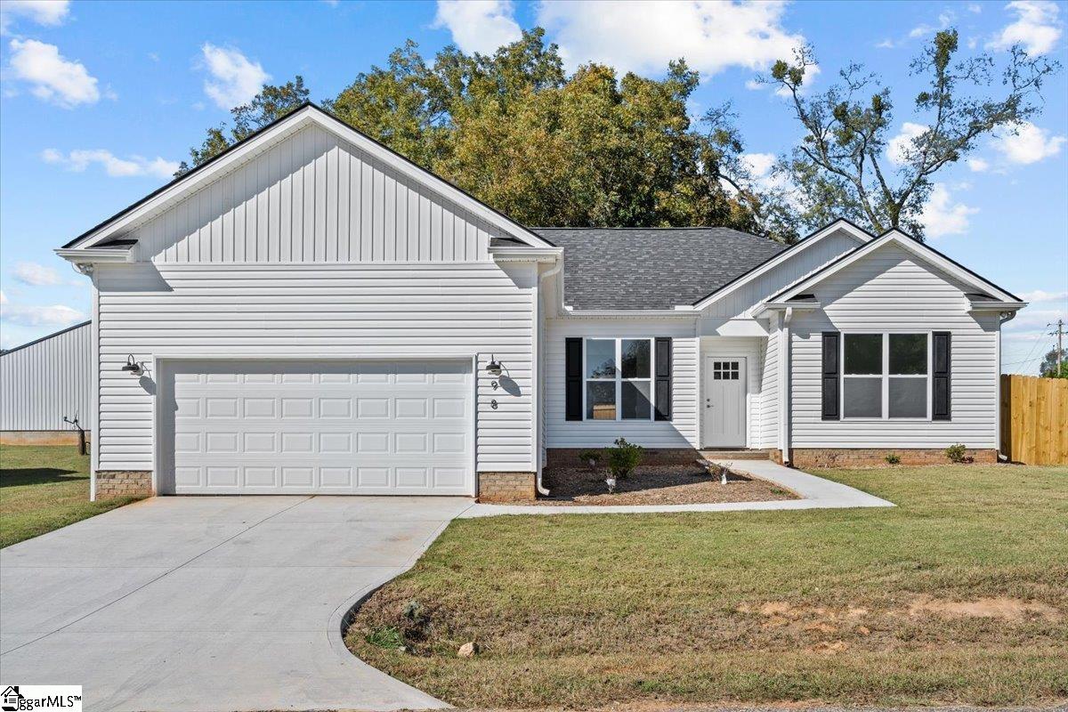 98 Rhoe Circle Anderson, SC 29621 - Photo 1 of 28 Gallery Image 1