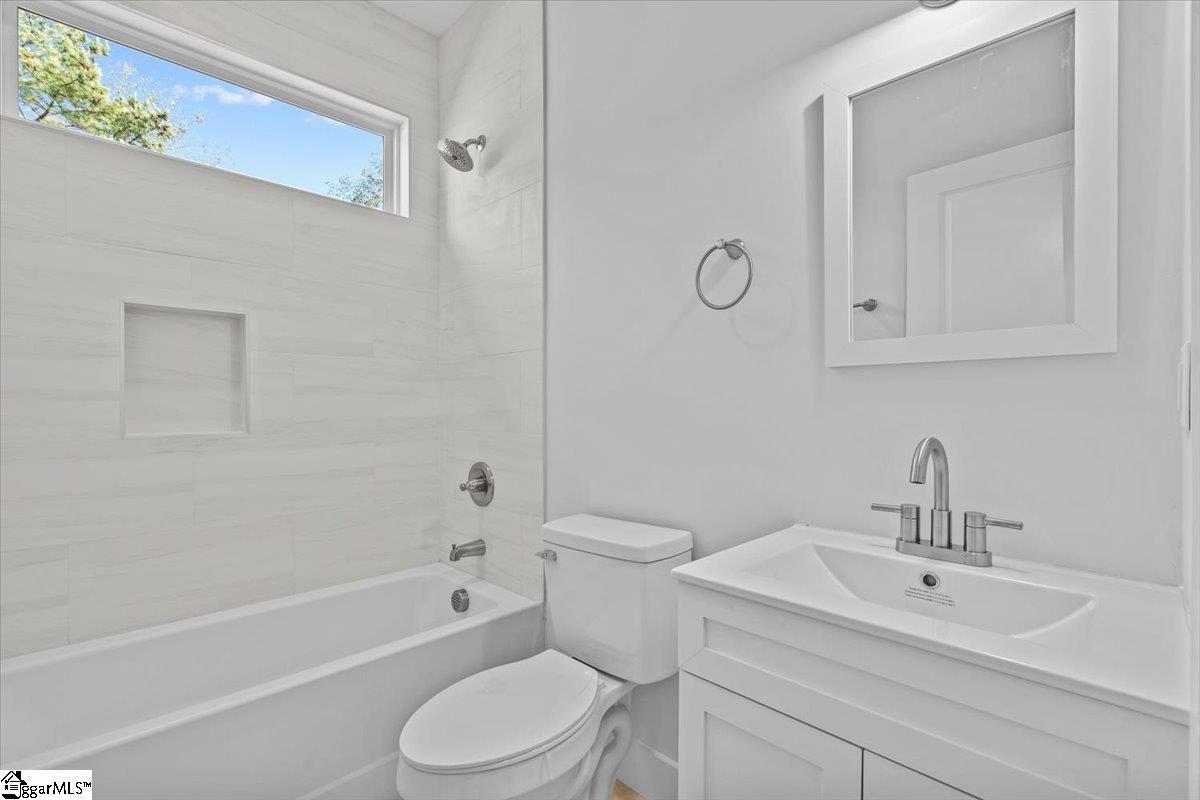 98 Rhoe Circle Anderson, SC 29621 - Photo 7 of 28 Gallery Image 7