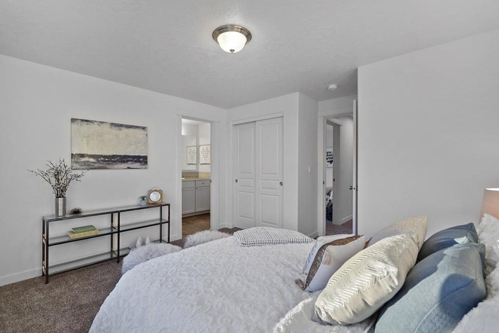 8516 Crystal Court, Unit 2/4 MIDDLETON Spokane, WA 99224 - Photo 5 of 14