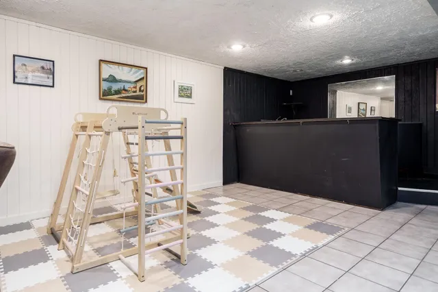 $230,000 | 1517 Minns Drive, Machesney Park, IL 61115