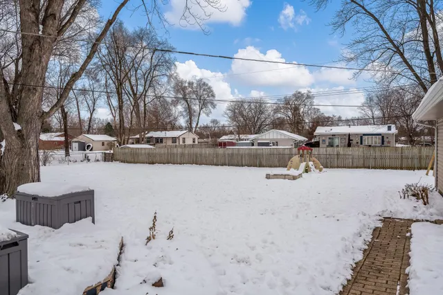 $230,000 | 1517 Minns Drive, Machesney Park, IL 61115