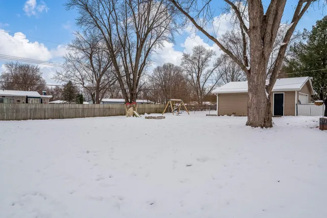 $230,000 | 1517 Minns Drive, Machesney Park, IL 61115