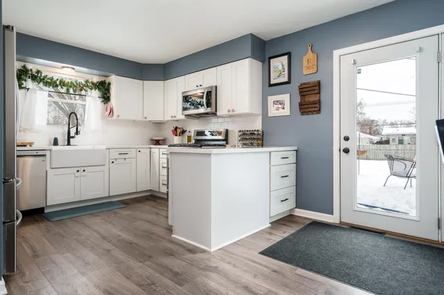 $230,000 | 1517 Minns Drive, Machesney Park, IL 61115