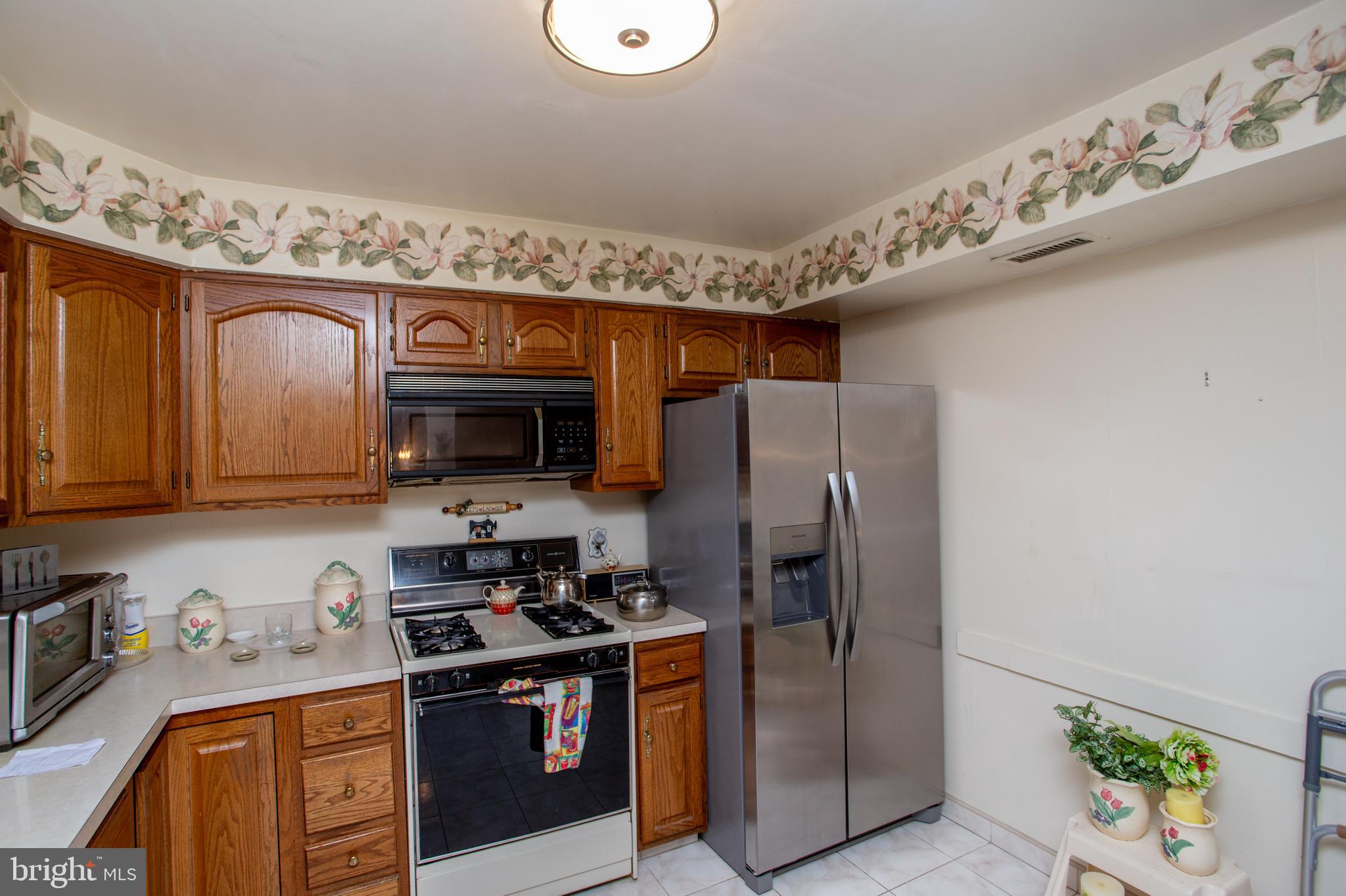 73305 Delaire Landing Road, Unit 305 Philadelphia, PA 19114 - Photo 10 of 39