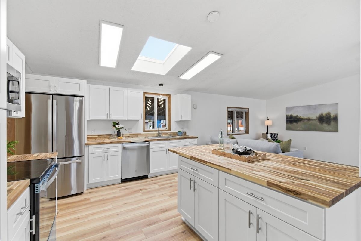 3419 East Garrison Lane Mead, WA 99021 - Photo 9 of 26