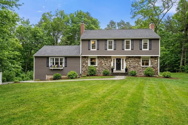 $975,000 | 17 Janes Road, Boxford, MA 01921