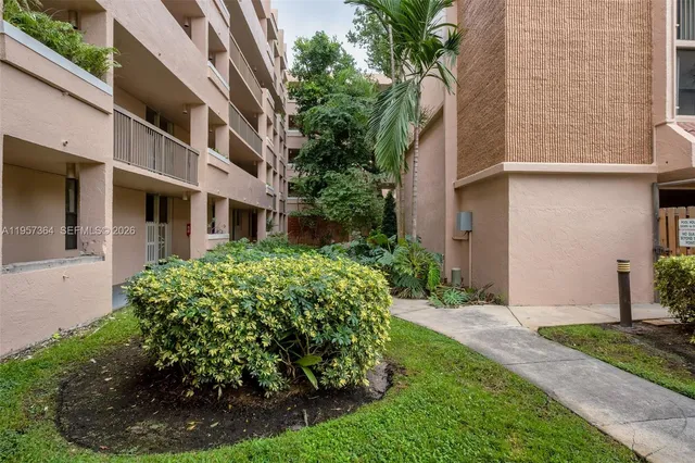$242,500 | 6800 Cypress Road, Unit 501, Plantation, FL 33317