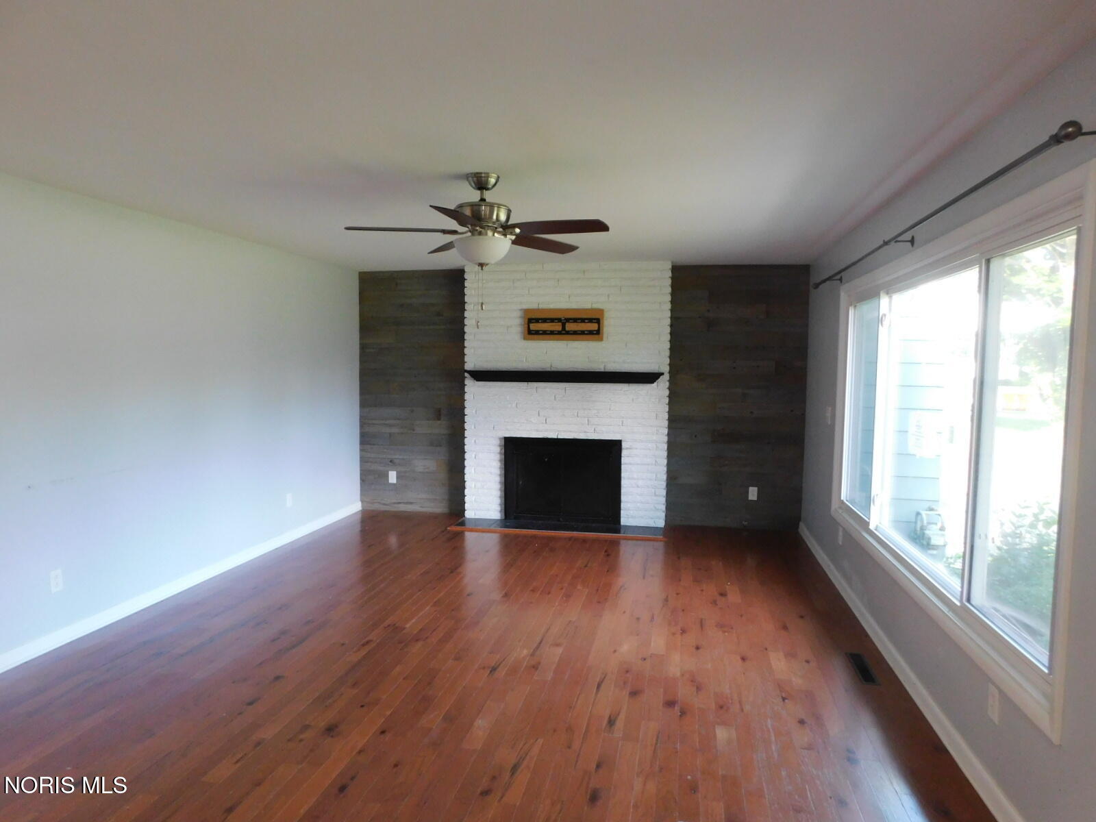 1217 Madison Road Fostoria, OH 44830 - Photo 5 of 16 Gallery Image 5