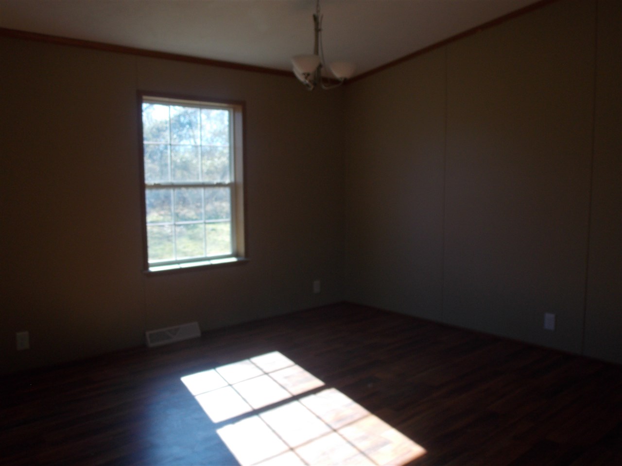 1081 Coxton Road Bedford, IN 47421 - Photo 24 of 25 Gallery Image 24