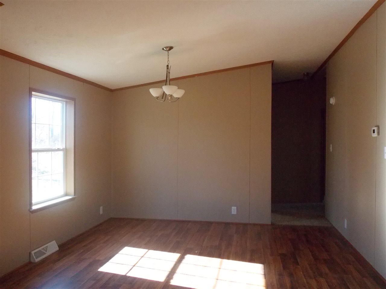 1081 Coxton Road Bedford, IN 47421 - Photo 9 of 25 Gallery Image 9