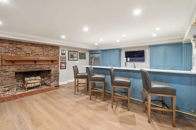 $2,995,000 | 30 Highland Lane, Milton, MA 02186