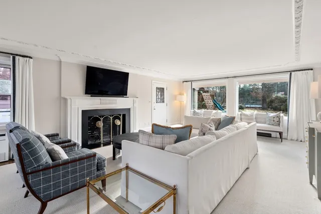 $2,995,000 | 30 Highland Lane, Milton, MA 02186