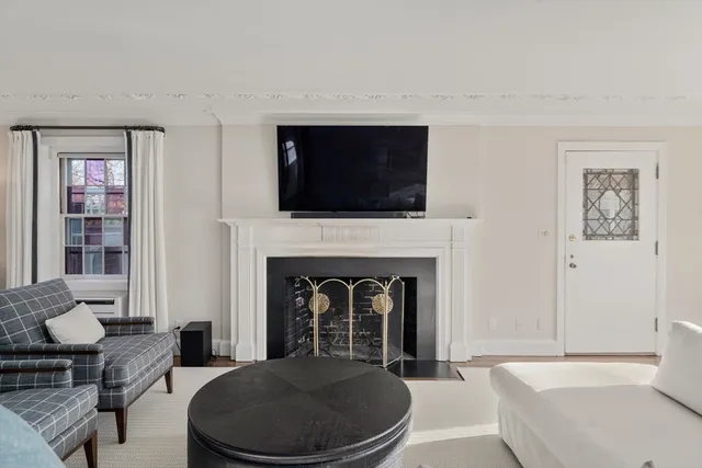 $2,995,000 | 30 Highland Lane, Milton, MA 02186