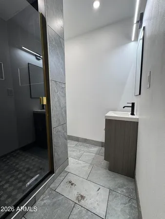 $2,300 | 1109 West Broadway Road, Unit A, Phoenix, AZ 85041