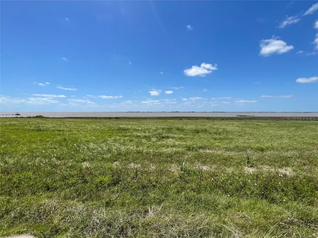 $109,900 | 576 Ladyfish Road, Palacios, TX 77465