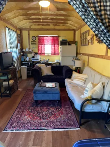 $109,900 | 576 Ladyfish Road, Palacios, TX 77465