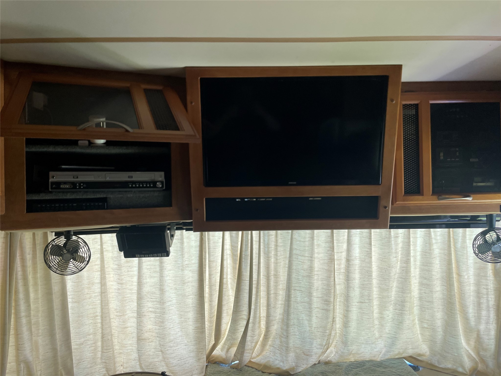 576 Ladyfish Road Palacios, TX 77465 - Photo 8 of 29