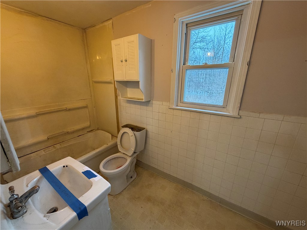 8470 Lapp Road Clarence, NY 14051 - Photo 14 of 26